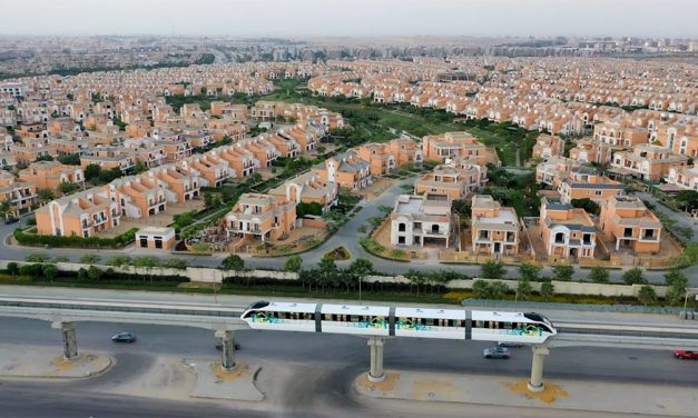 Al este y al oeste de El Cairo