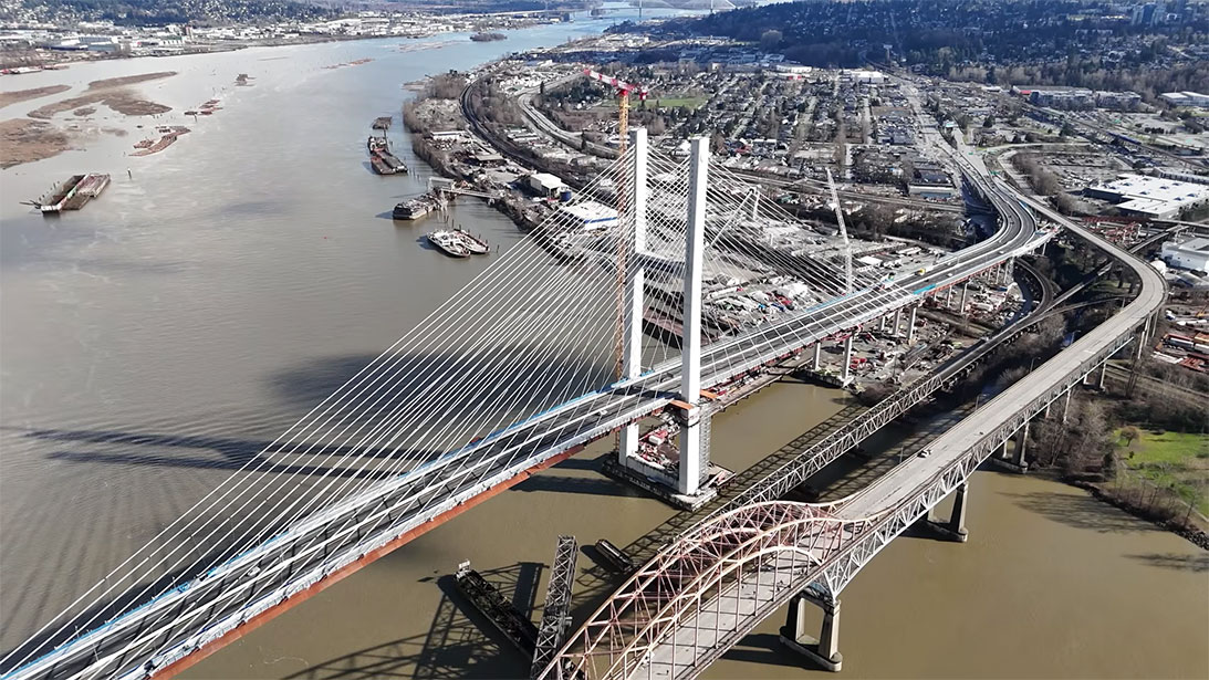 Tirantes sobre el río más salmonero